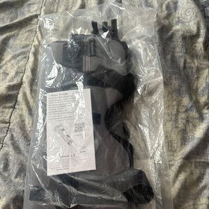T Scope Premier Medical Knee Brace in Gray and Black